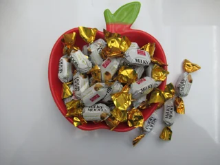 تافی میلکی مو شیرین عسل 1 گیلویی